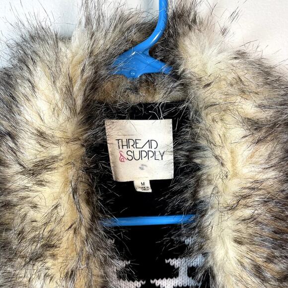THREAD & SUPPLY Women’s M Aztec Knit & Wool Faux Fur Vest Southwestern Festival - Picture 3 of 8